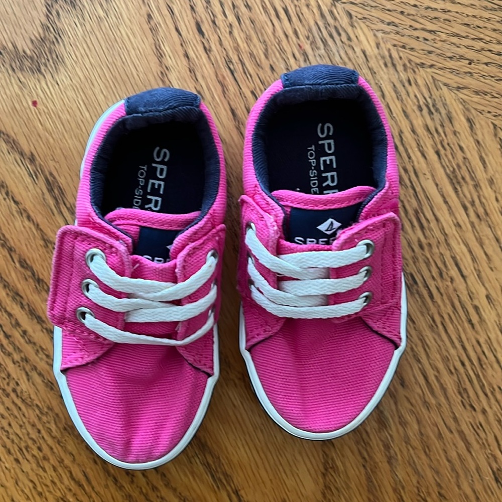 Sperry Girls size 5 Toddler ked sneakers